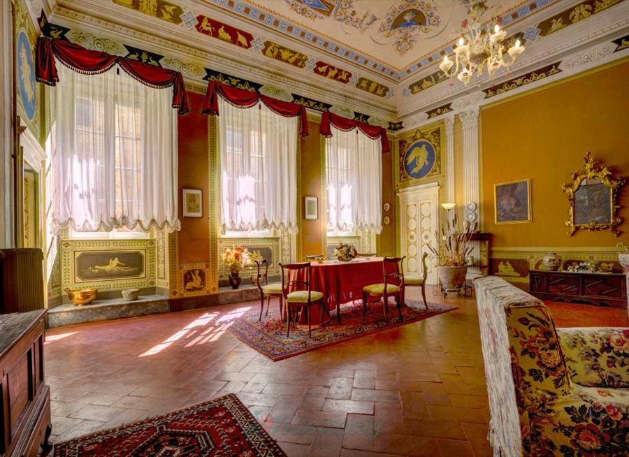 Residenza Storica Palazzo Ricciarelli Villa Volterra Exterior photo